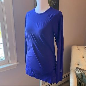 Athleta women’s performance top - L